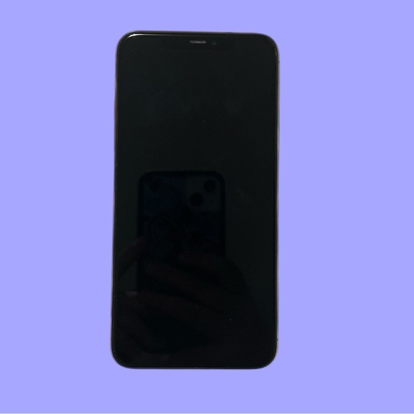 Apple iPhone 11 Pro Max Gold - Picture 4 of 9